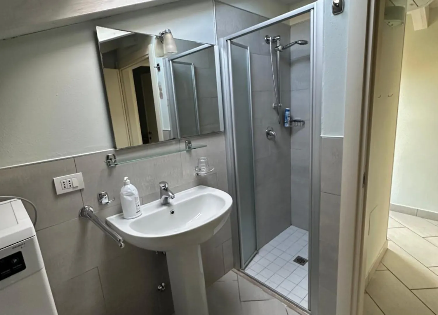 Apt Nettuno - Relax Prive - 3 Bedrooms - 2 Baths - Ac - Parking - Wifi Cervia 0*,  Olaszország